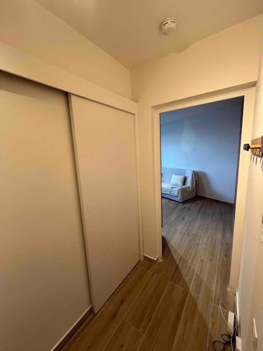 Joli Appart/Vue Etang/Clim /Wifi Balaruc-les-Bains Exterior photo